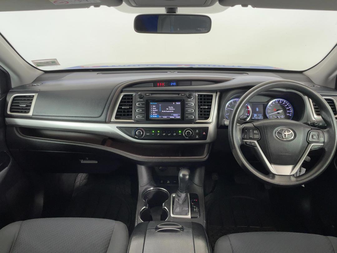 Photo '17' of Toyota Highlander
