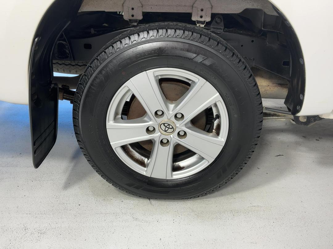 Photo '12' of Toyota Hilux