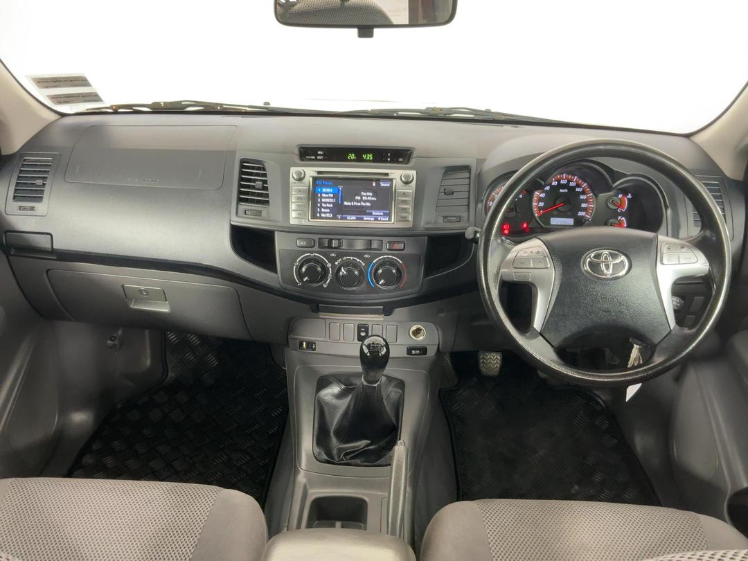 Photo '17' of Toyota Hilux