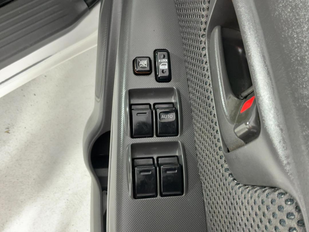 Photo '23' of Toyota Hilux