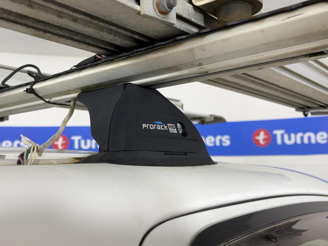 Photo '29' of Toyota Hilux