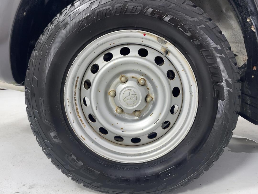 Photo '10' of Toyota Hilux