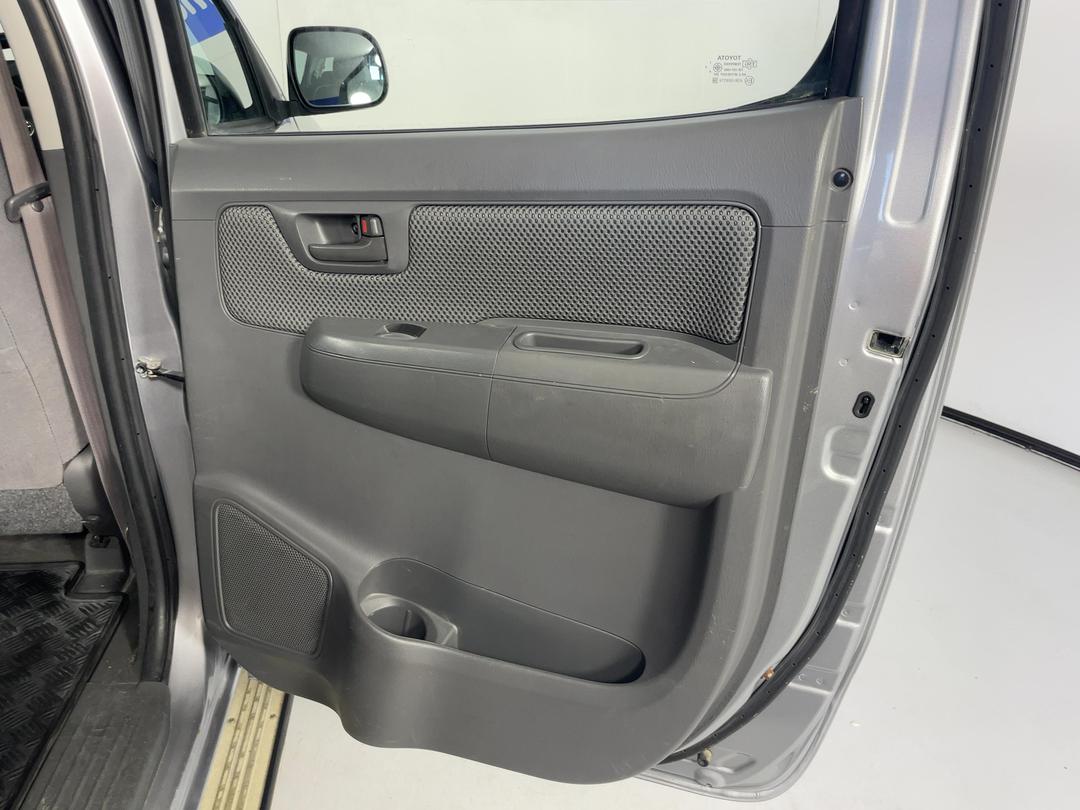 Photo '19' of Toyota Hilux