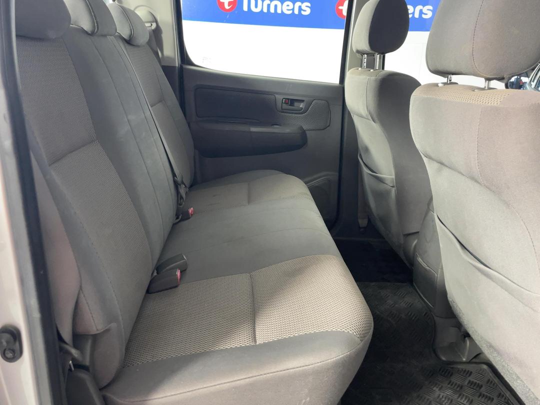 Photo '20' of Toyota Hilux
