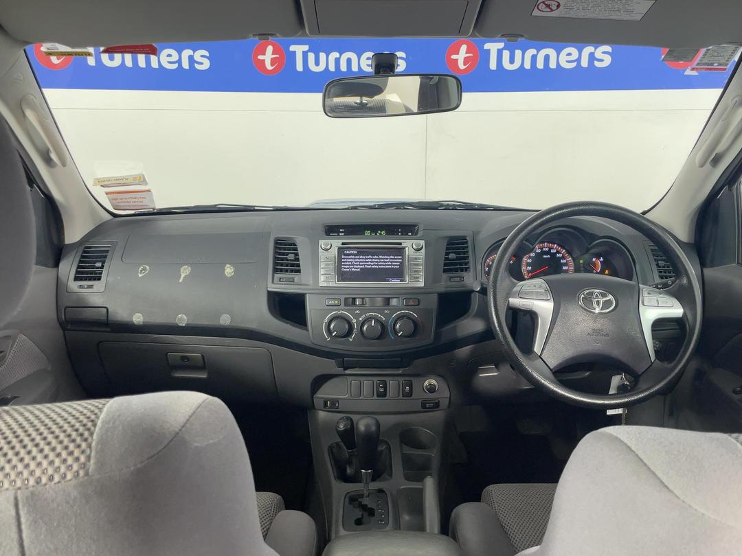 Photo '17' of Toyota Hilux