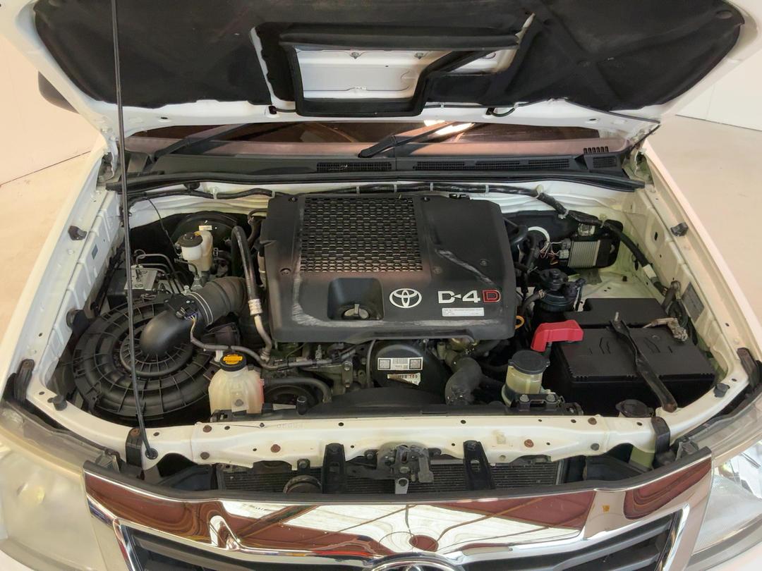 Photo '13' of Toyota Hilux