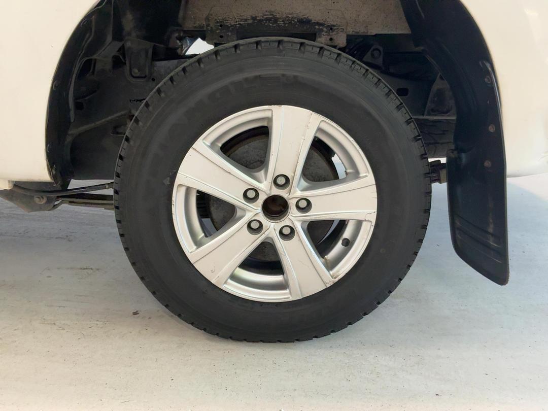 Photo '11' of Toyota Hilux