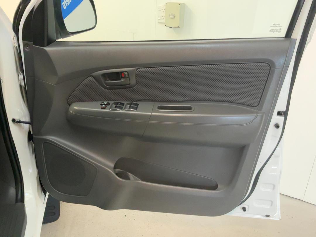 Photo '15' of Toyota Hilux