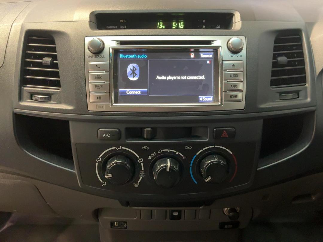 Photo '18' of Toyota Hilux