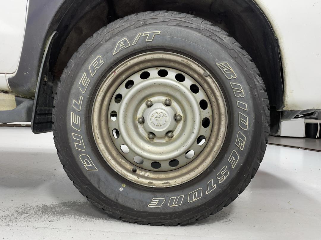 Photo '7' of Toyota Hilux TD DC Photo '7' of Toyota Hilux TD DC