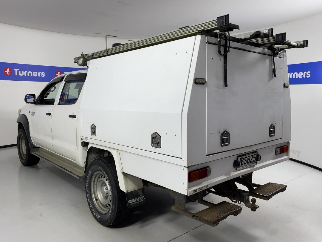 Photo '4' of Toyota Hilux TD DC Photo '4' of Toyota Hilux TD DC