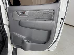 Photo '19' of Toyota Hilux