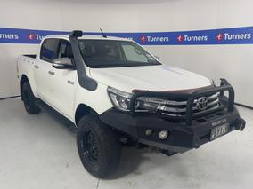 Photo '1' of Toyota Hilux
