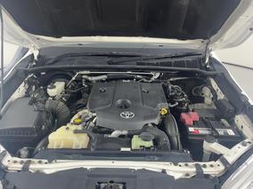 Photo '13' of Toyota Hilux