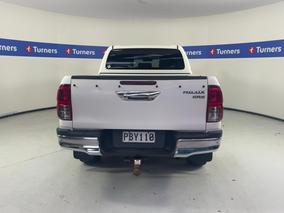 Photo '6' of Toyota Hilux