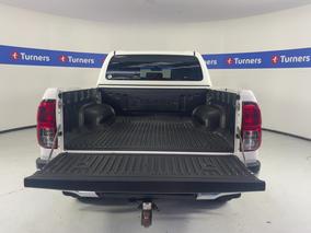 Photo '14' of Toyota Hilux