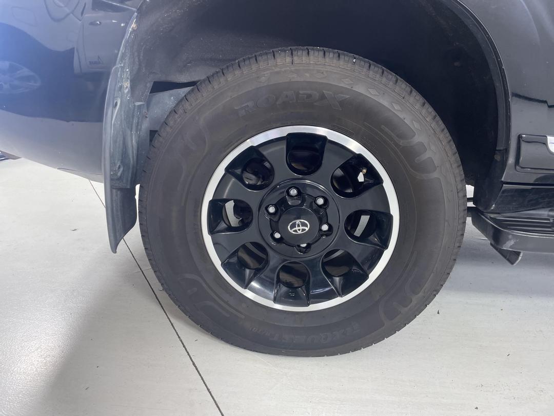 Photo '12' of Toyota Landcruiser Prado