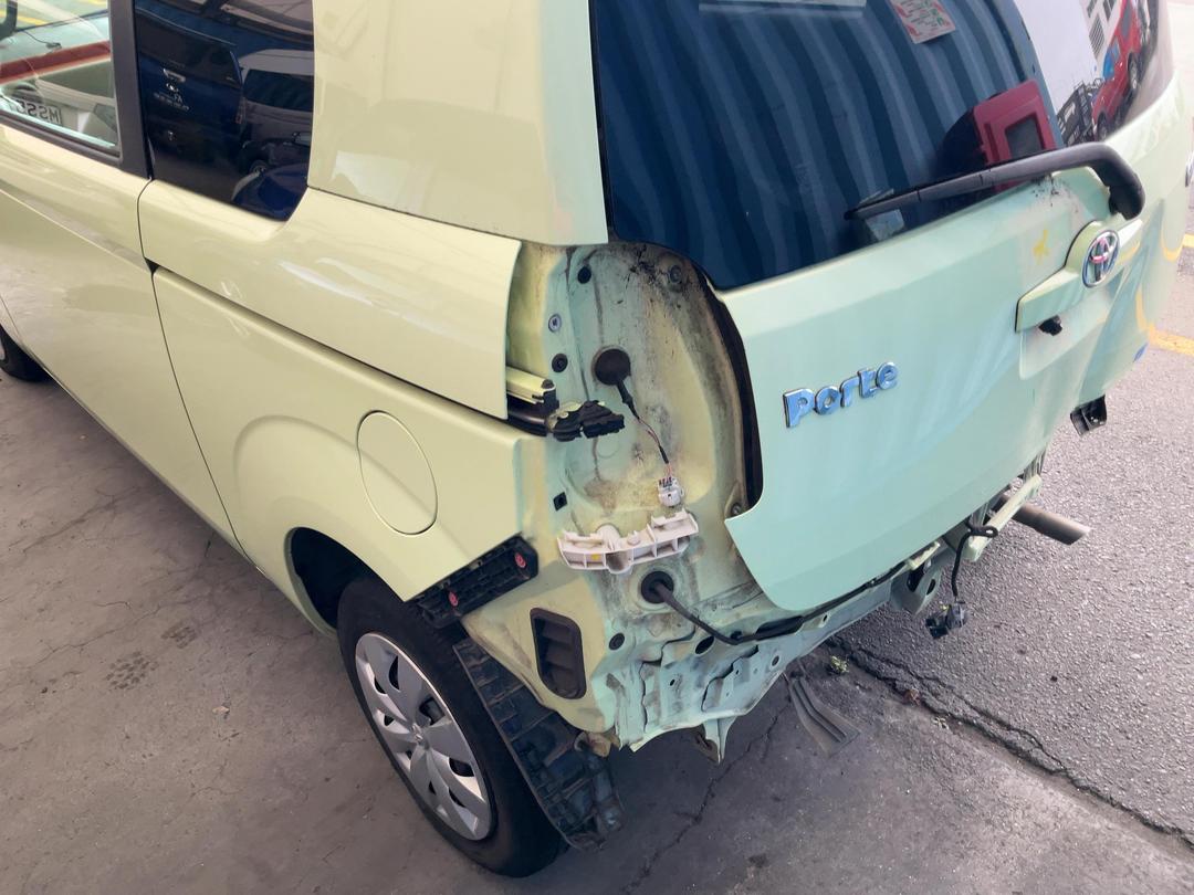 Photo '10' of Toyota Porte