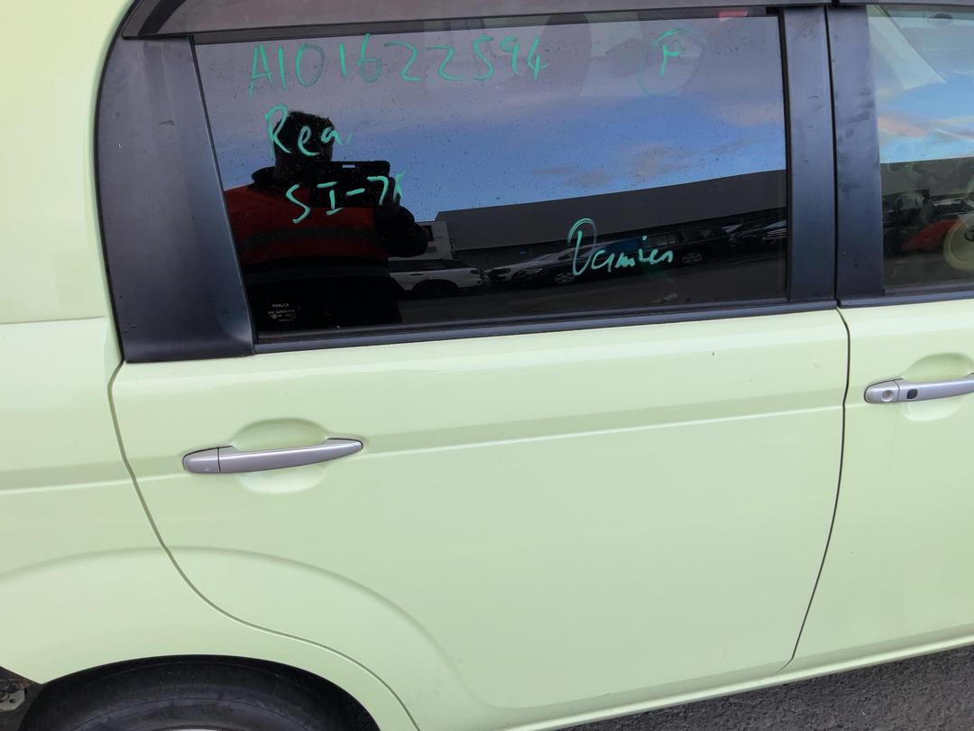 Photo '14' of Toyota Porte