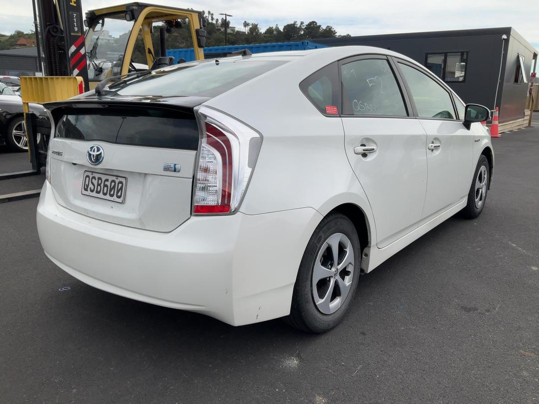 Photo '2' of Toyota Prius