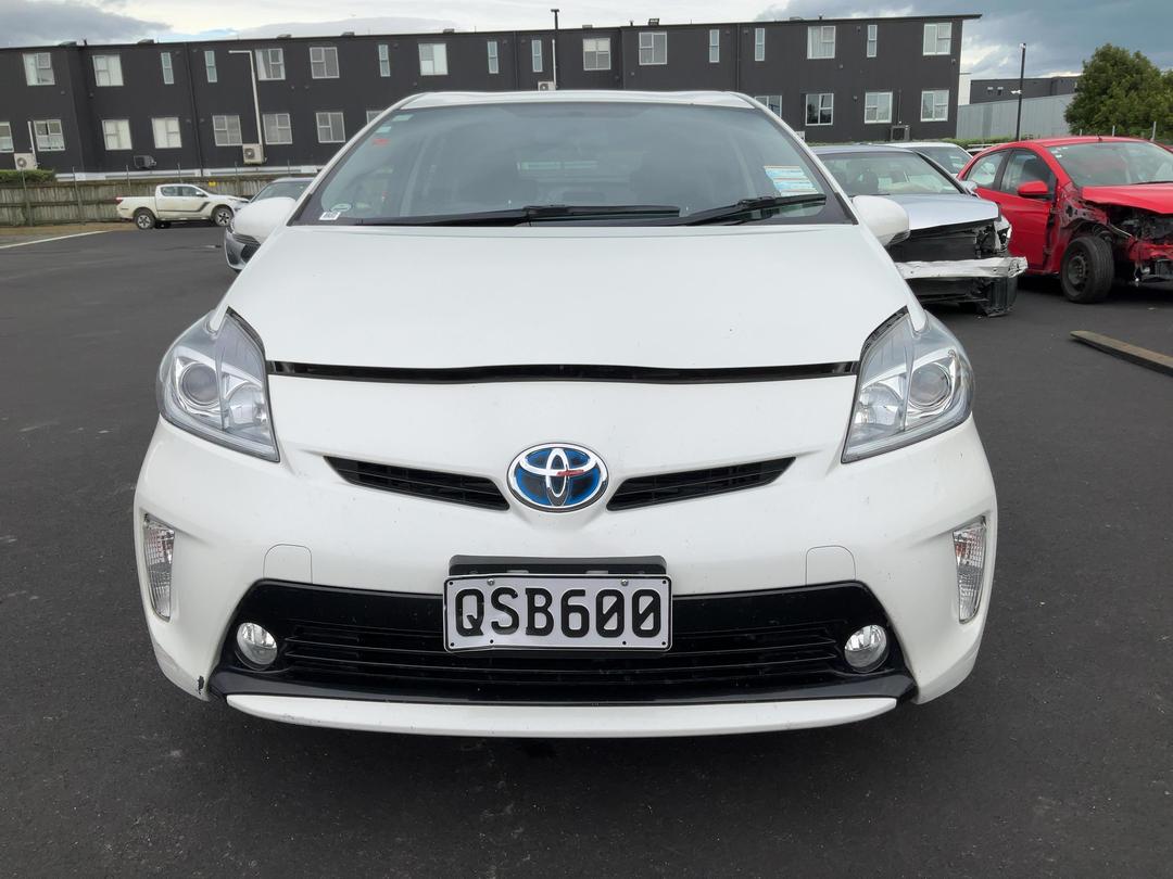 Photo '6' of Toyota Prius