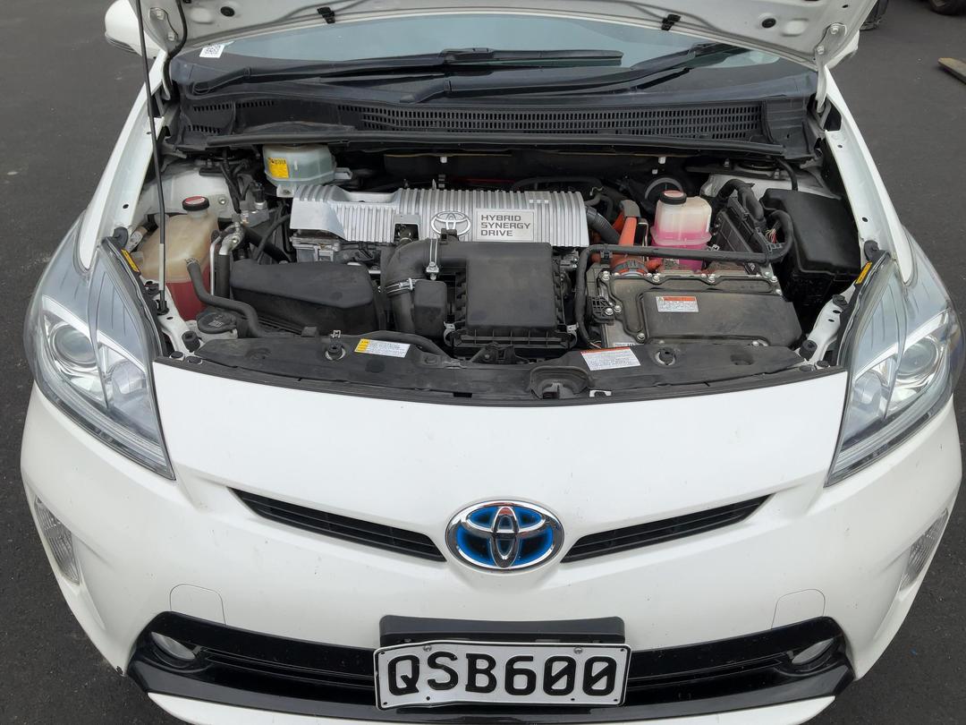 Photo '7' of Toyota Prius
