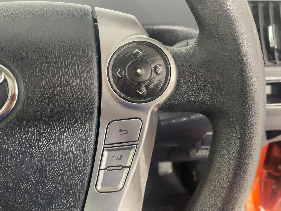 Photo '23' of Toyota Prius