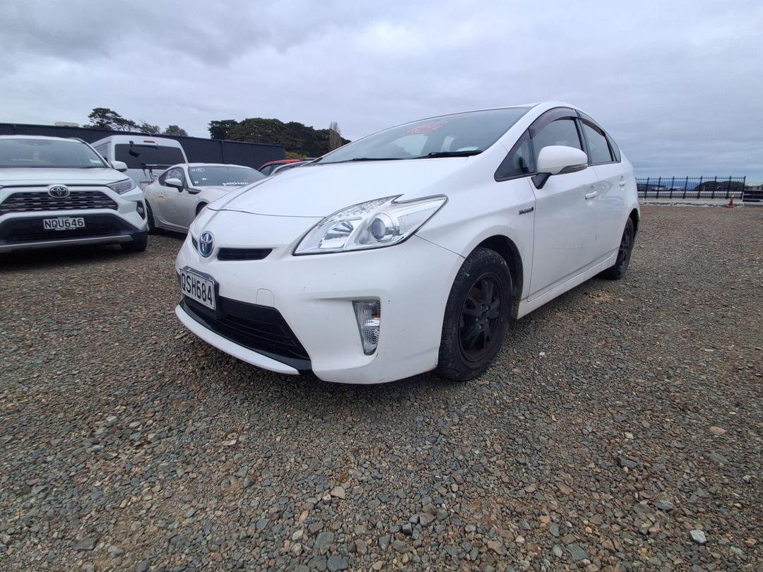 Photo '2' of Toyota Prius Photo '2' of Toyota Prius