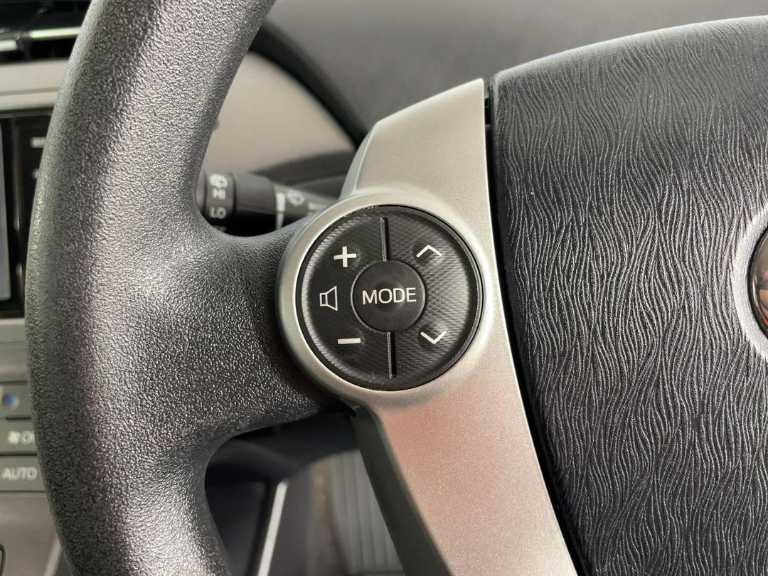 Photo '26' of Toyota Prius
