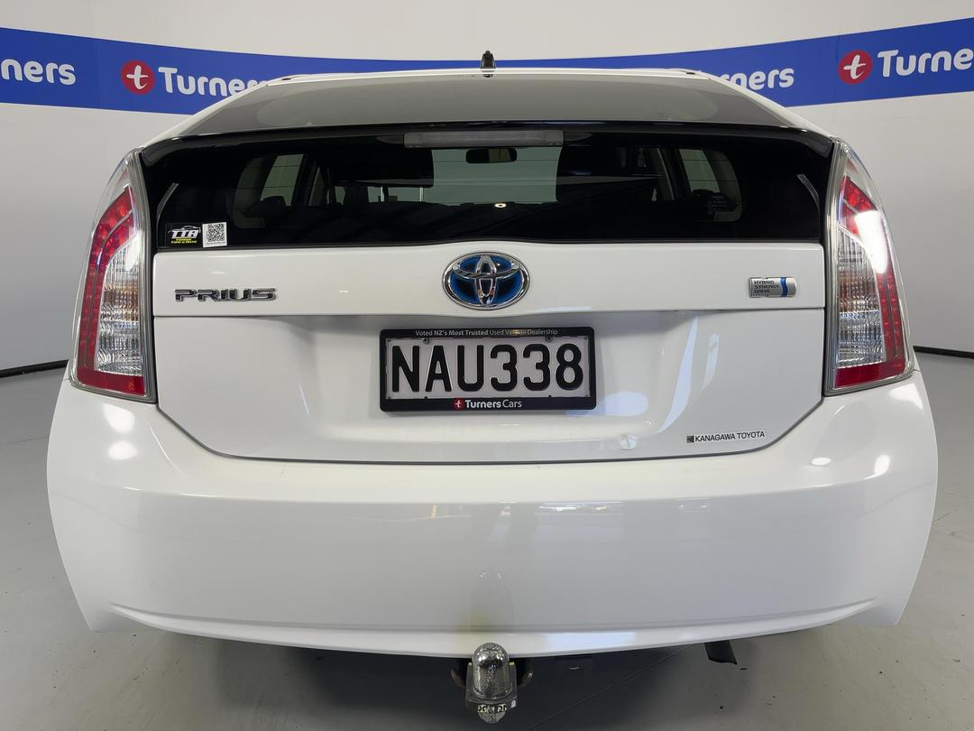 Photo '6' of Toyota Prius