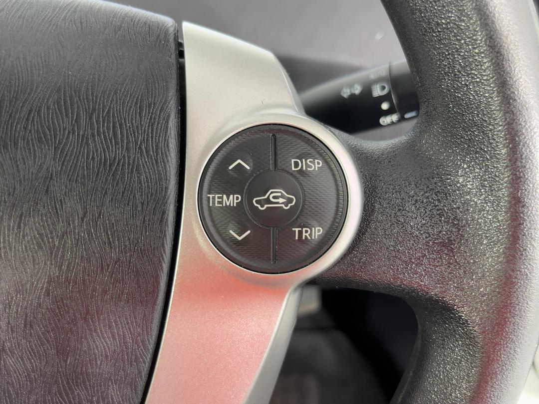 Photo '24' of Toyota Prius
