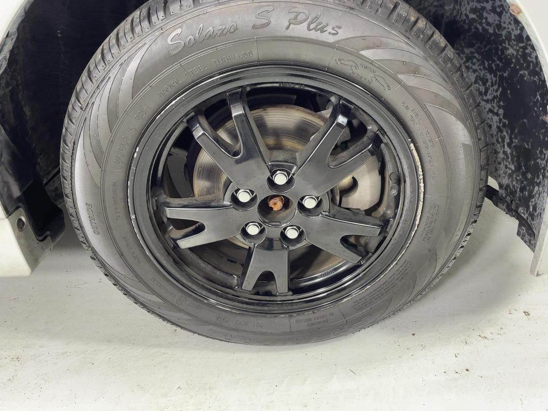 Photo '9' of Toyota Prius