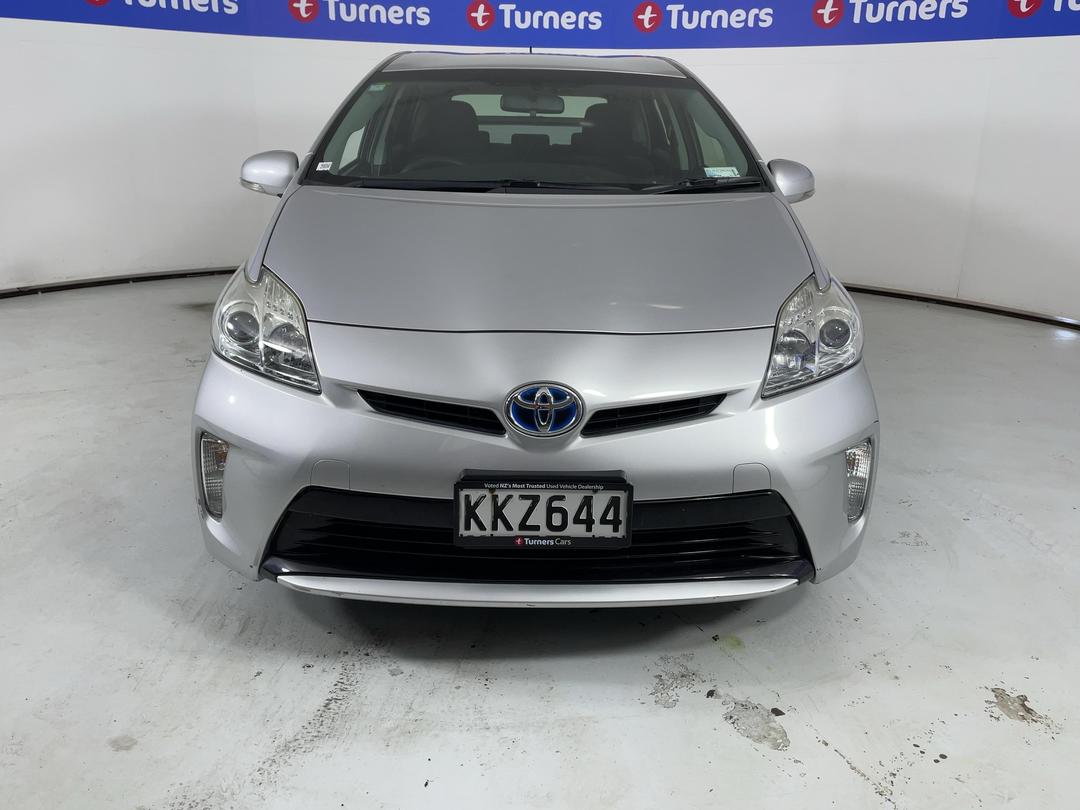 Photo '2' of Toyota Prius