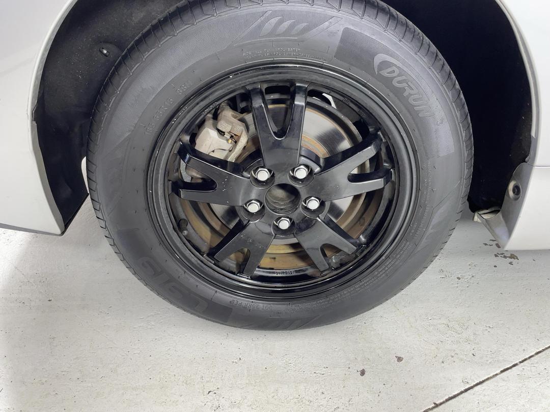 Photo '12' of Toyota Prius