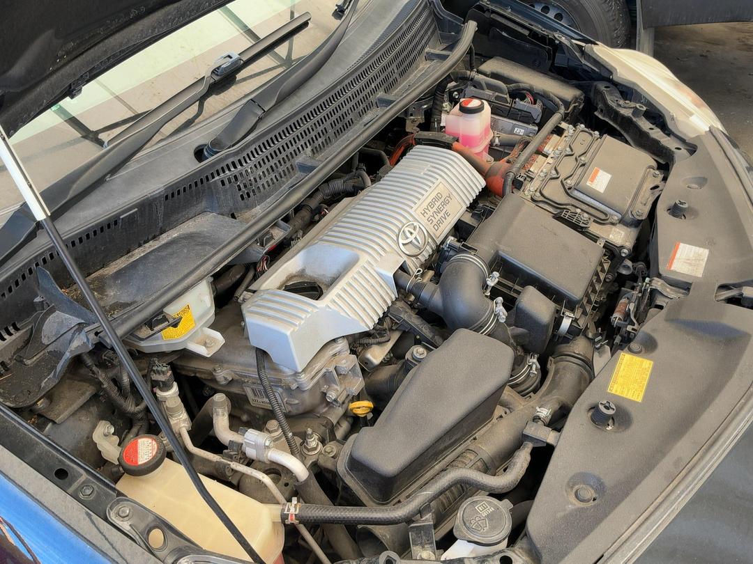 Photo '15' of Toyota Prius V Prius Alpha Photo '15' of Toyota Prius V Prius Alpha