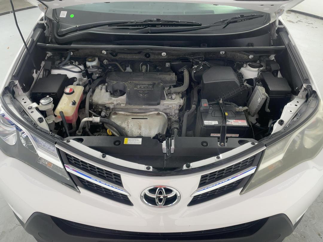 Photo '13' of Toyota Rav4