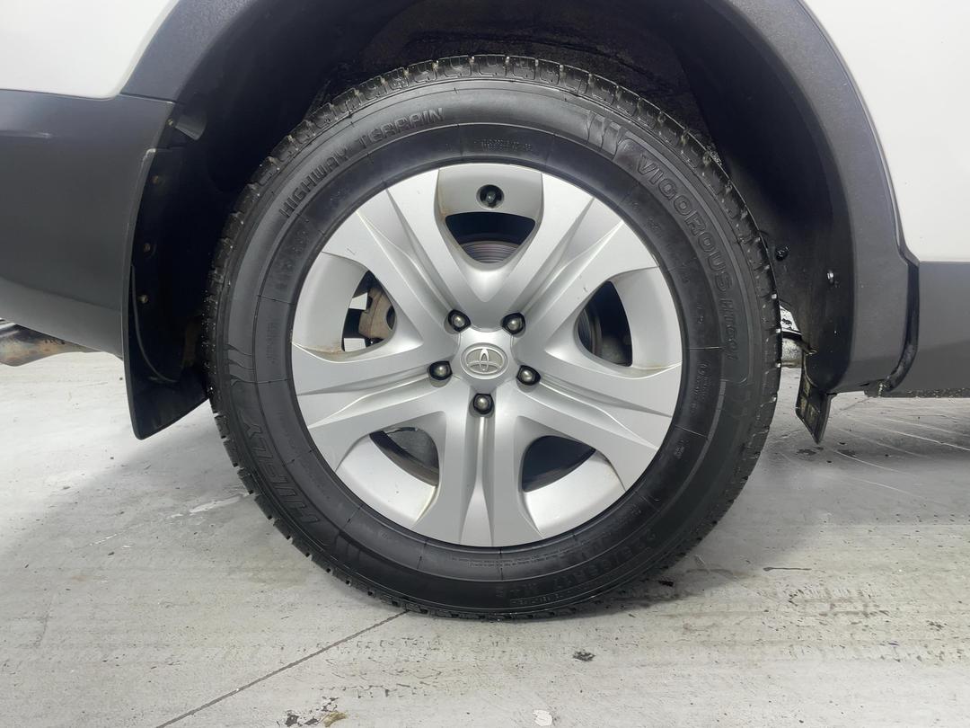 Photo '12' of Toyota Rav4