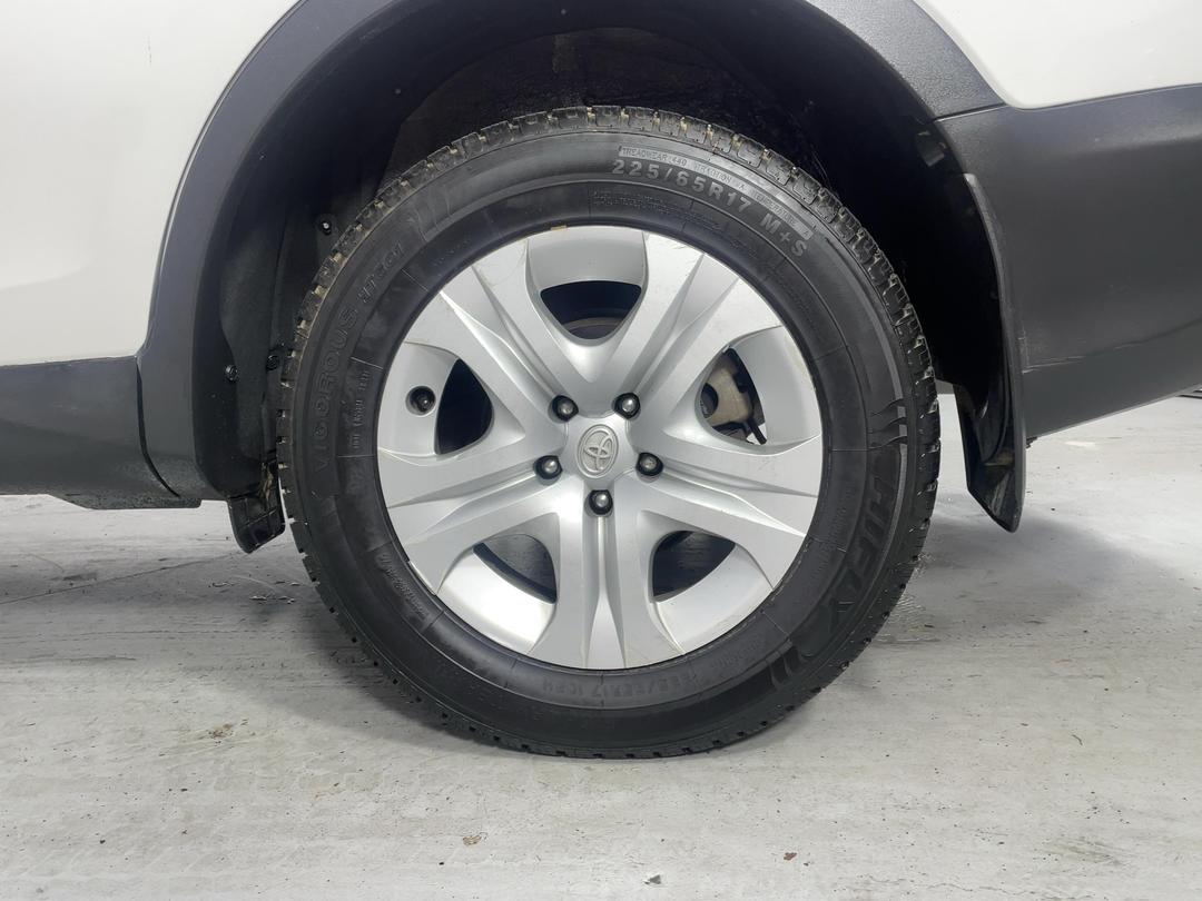 Photo '11' of Toyota Rav4