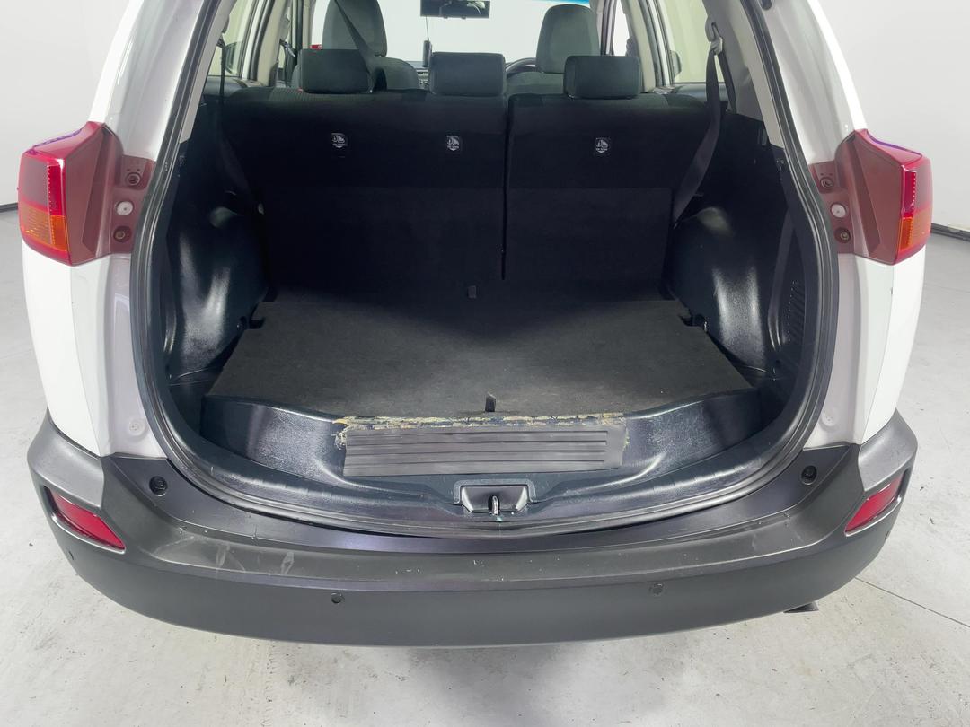 Photo '14' of Toyota Rav4