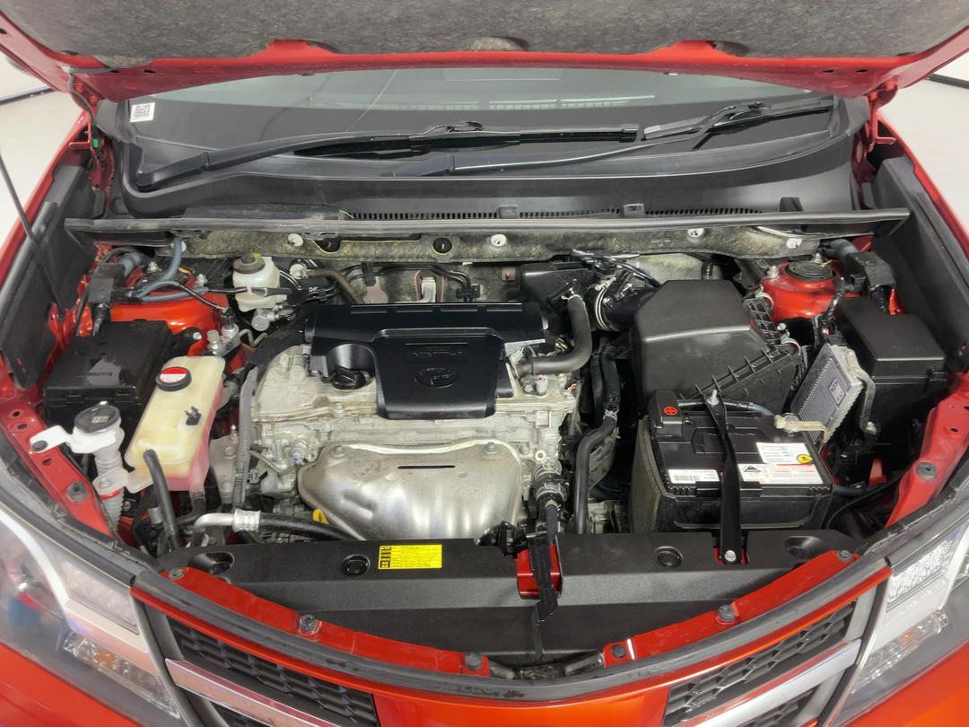 Photo '13' of Toyota Rav4