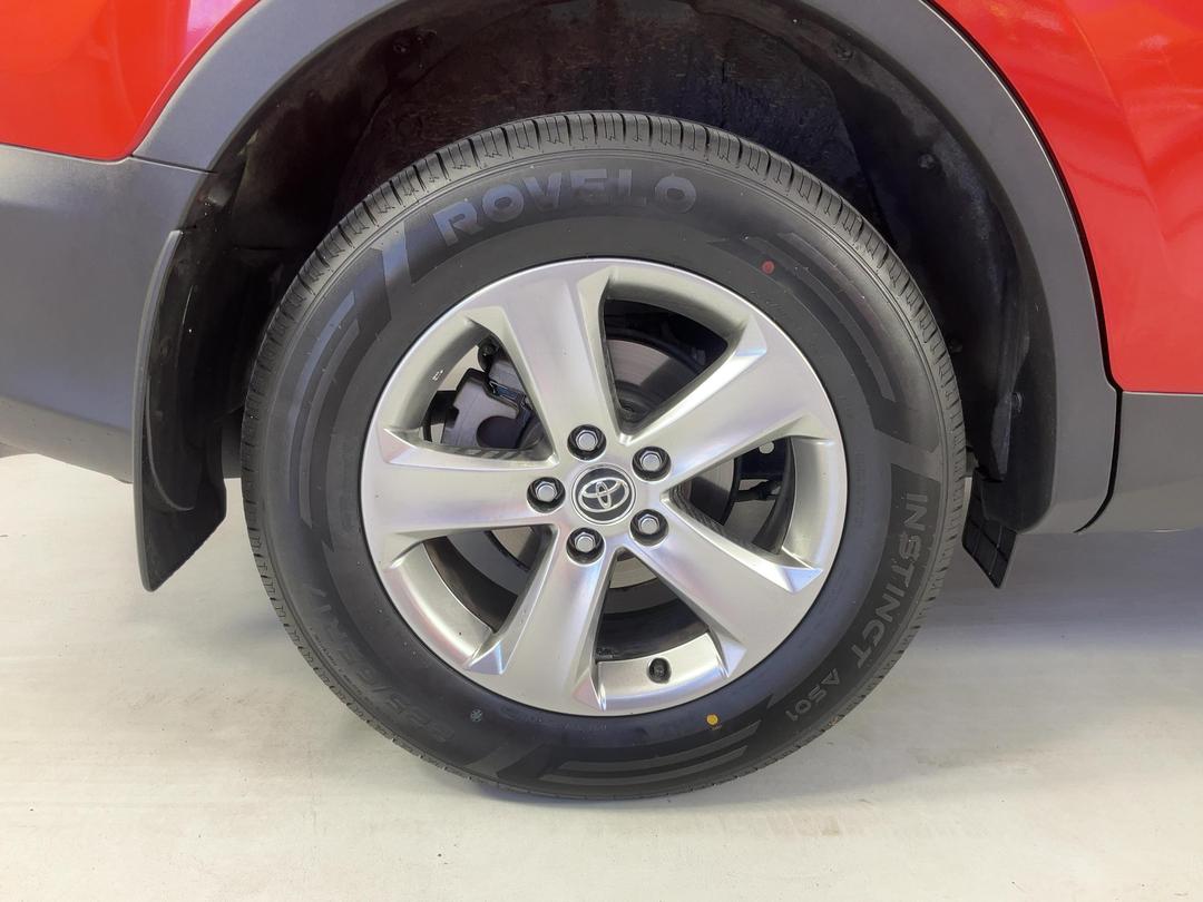 Photo '12' of Toyota Rav4