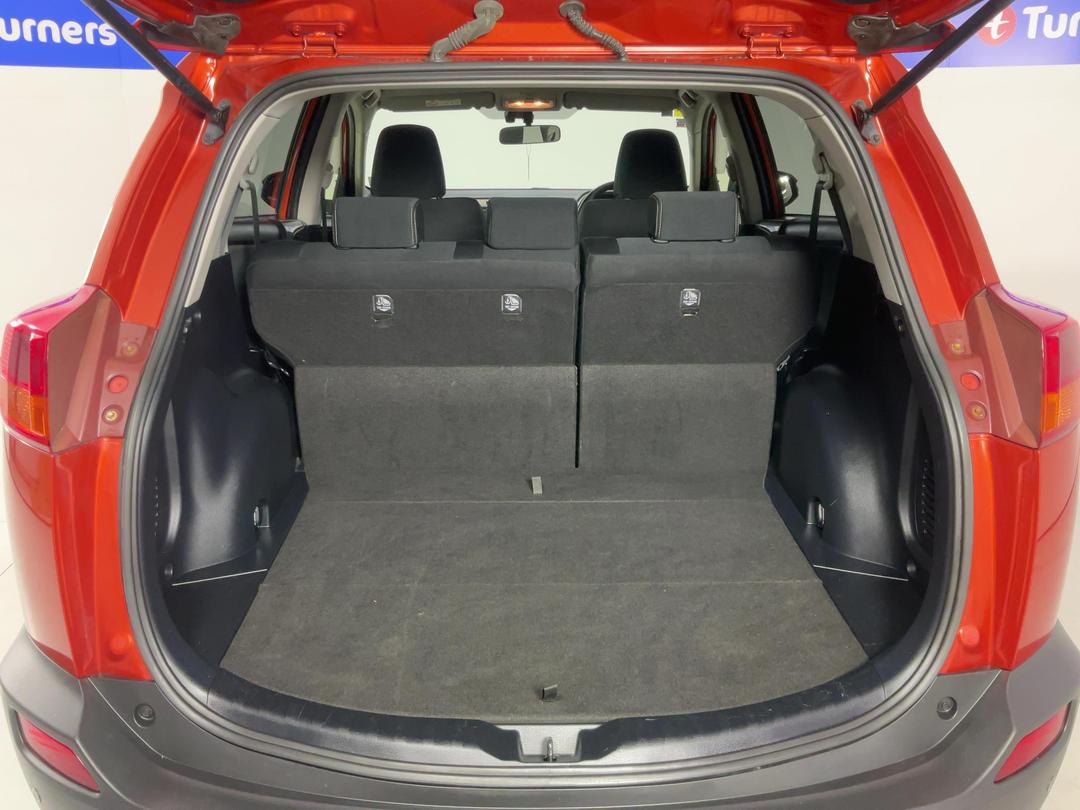 Photo '14' of Toyota Rav4