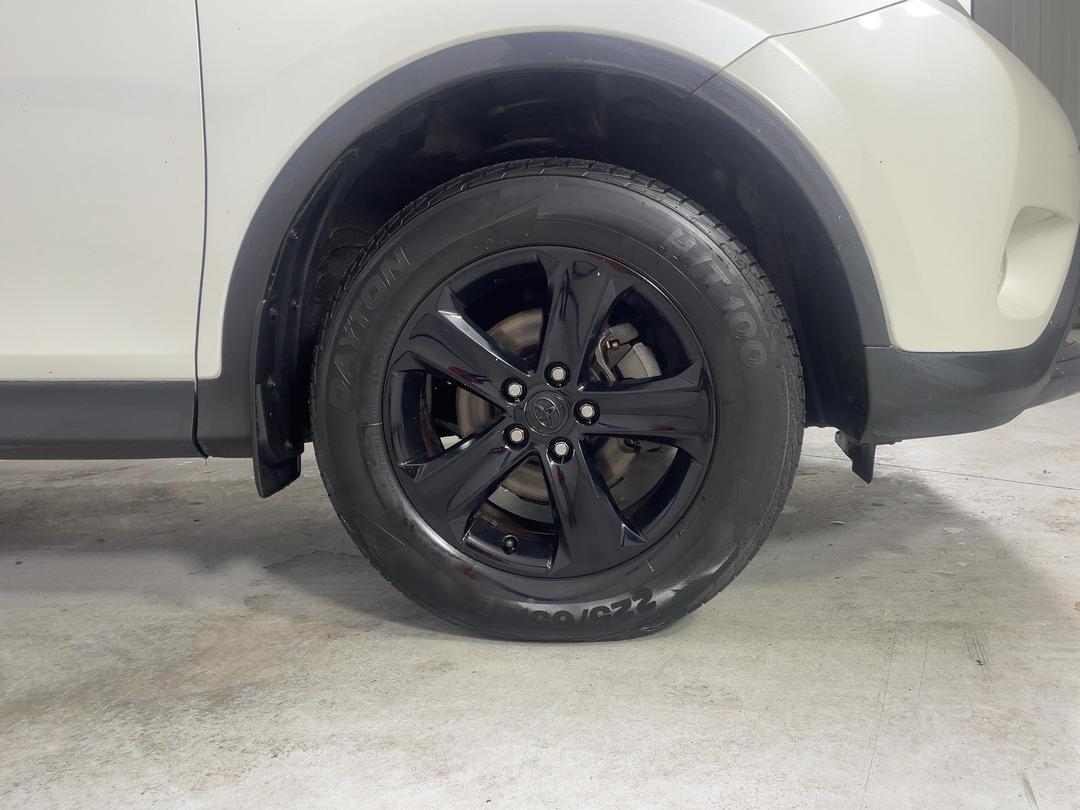 Photo '9' of Toyota Rav4