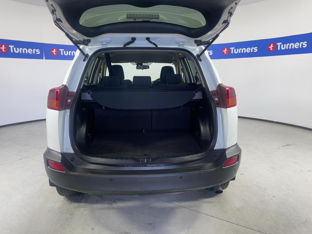 Photo '14' of Toyota Rav4