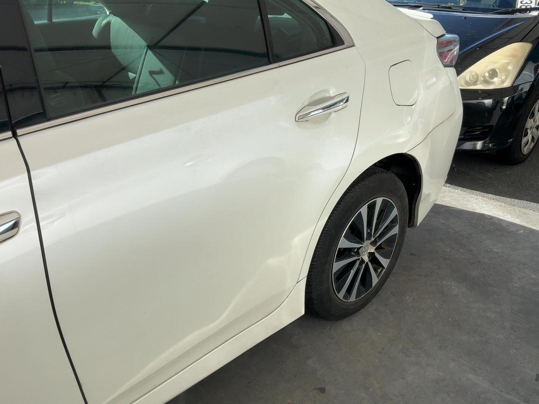 Photo '13' of Toyota SAI Photo '13' of Toyota SAI