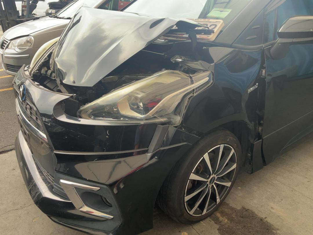 Photo '7' of Toyota Sienta