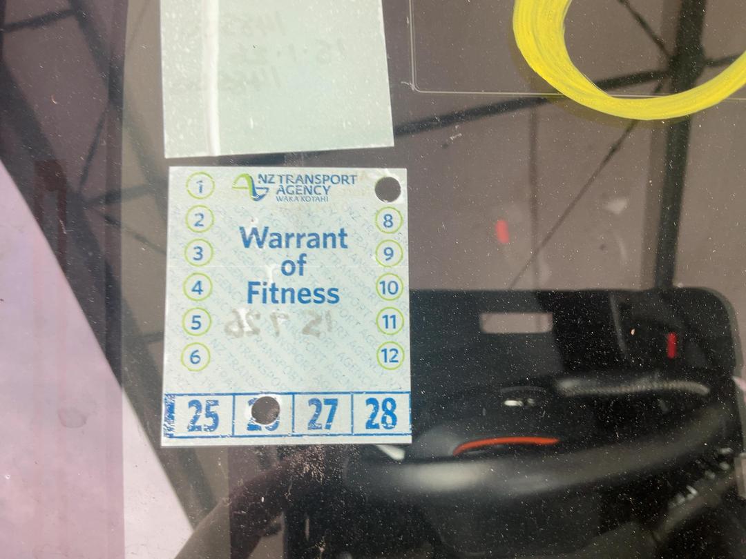 Photo '28' of Toyota Sienta