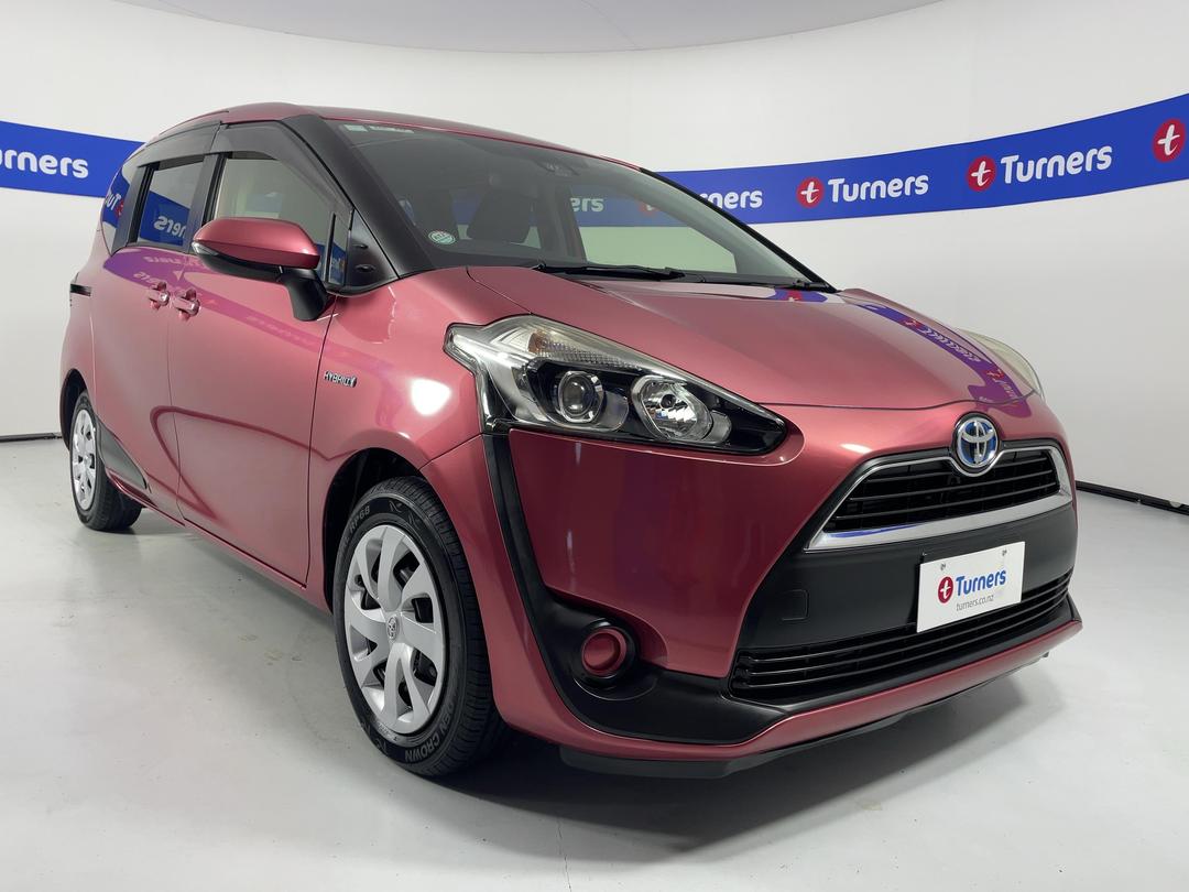 Photo '1' of Toyota Sienta