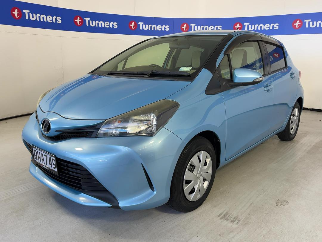 Photo '4' of Toyota Vitz