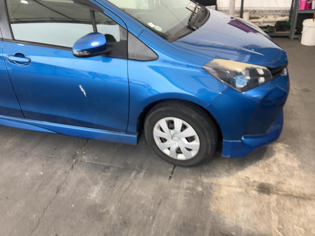 Photo '2' of Toyota Vitz Photo '2' of Toyota Vitz